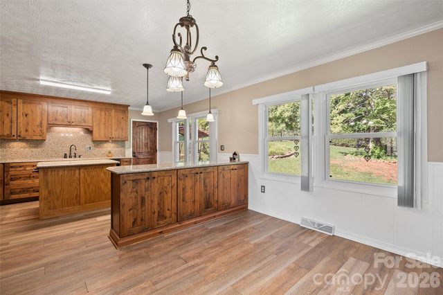 519 Nellie John Drive, Clyde, NC 28721