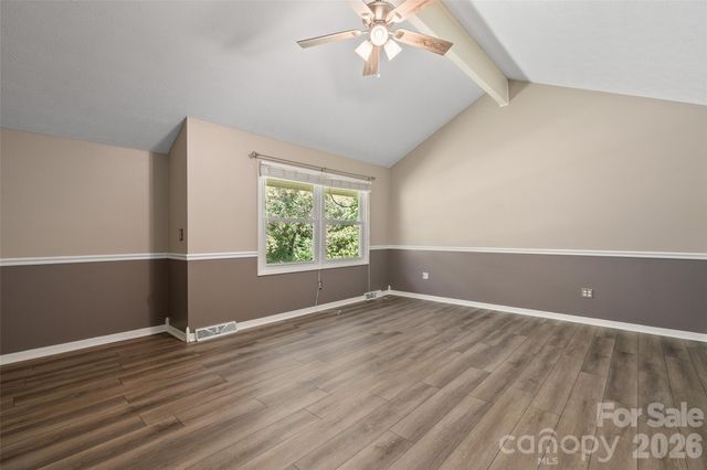 519 Nellie John Drive, Clyde, NC 28721