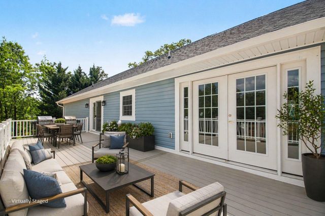 656 TRUSLOW RD, Fredericksburg, VA 22406