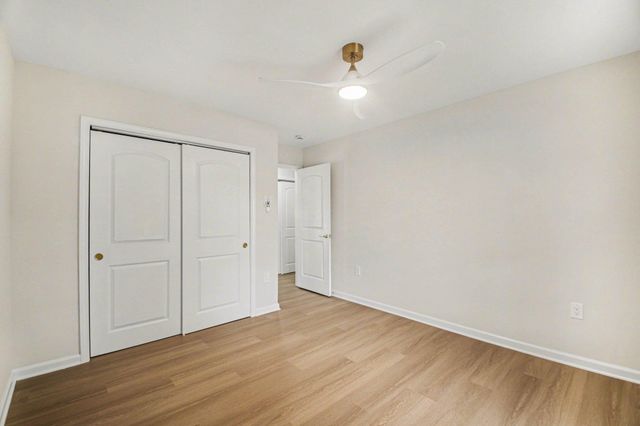 656 TRUSLOW RD, Fredericksburg, VA 22406