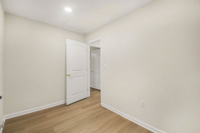 656 TRUSLOW RD, Fredericksburg, VA 22406