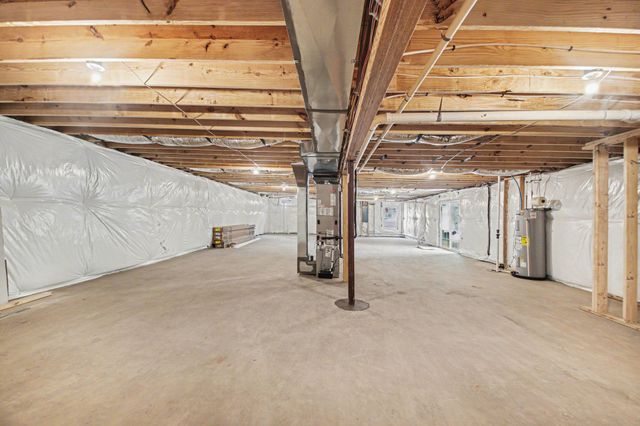 656 TRUSLOW RD, Fredericksburg, VA 22406