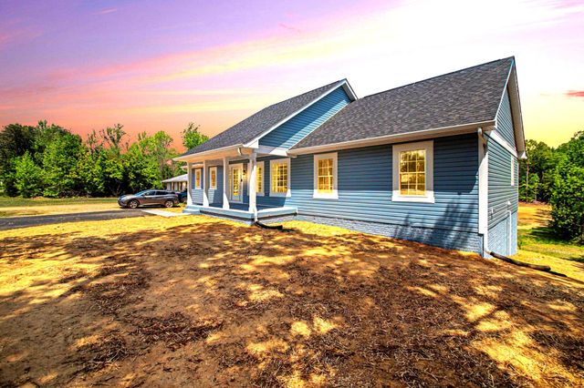 656 TRUSLOW RD, Fredericksburg, VA 22406