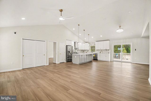 656 TRUSLOW RD, Fredericksburg, VA 22406