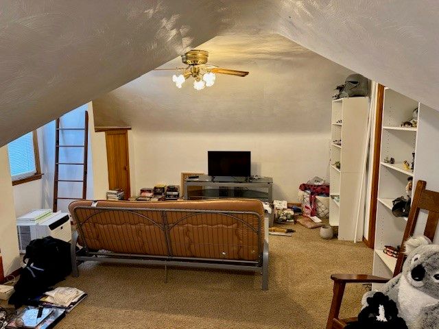 948 Pryde Avenue, Sharpsville, PA 16150