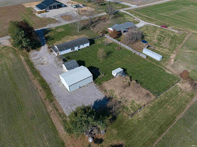 3288 Smith Road, Boonville, IN 47601