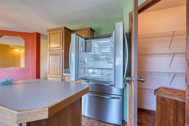 3288 Smith Road, Boonville, IN 47601