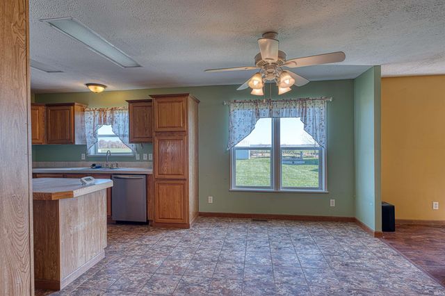 3288 Smith Road, Boonville, IN 47601