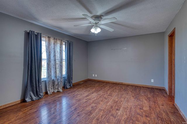 3288 Smith Road, Boonville, IN 47601