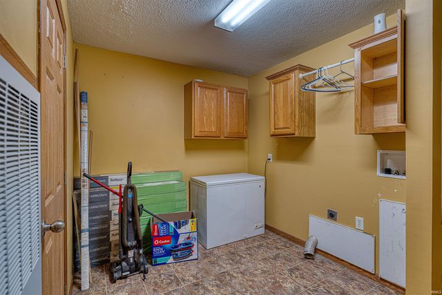 3288 Smith Road, Boonville, IN 47601