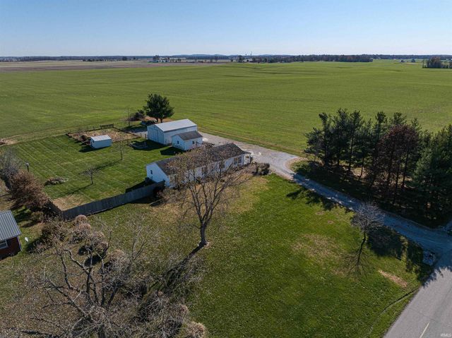 3288 Smith Road, Boonville, IN 47601