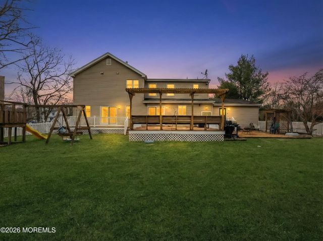 1 Kari Court, Jackson, NJ 08527