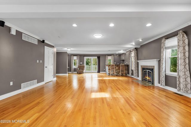 1 Kari Court, Jackson, NJ 08527