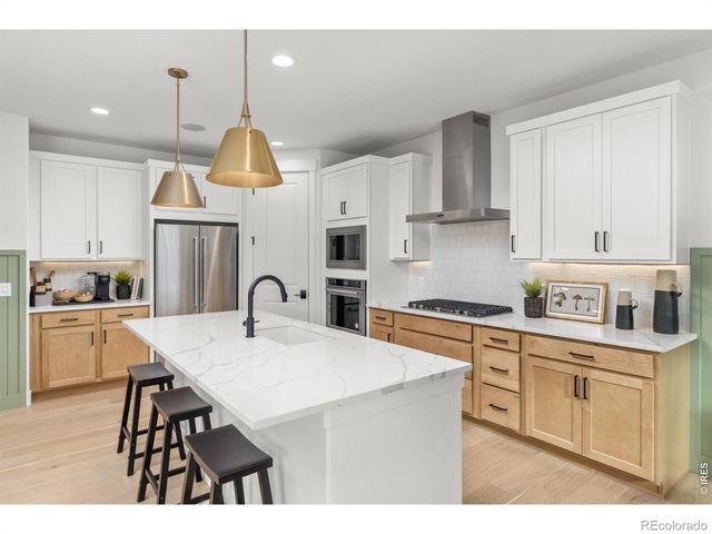 12736 Bend Court, Longmont, CO 80504
