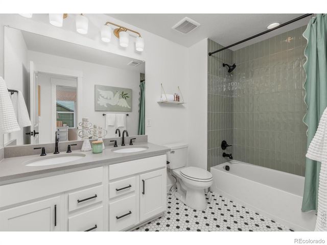 12736 Bend Court, Longmont, CO 80504
