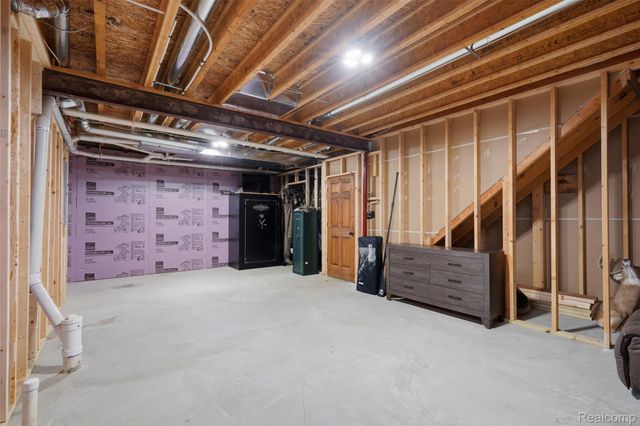 7433 Mabley Hill Road, Tyrone Township, MI 48430