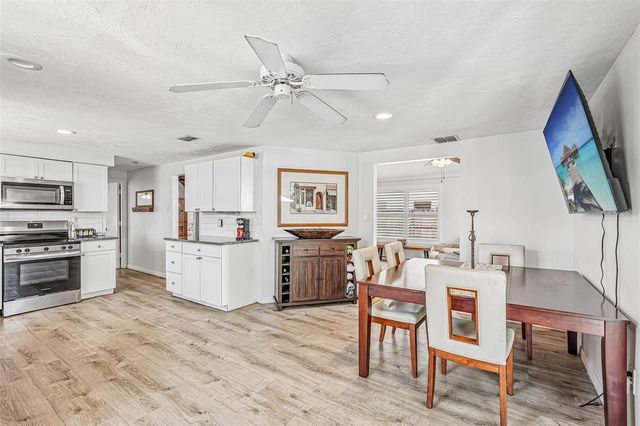 5102 MOELLER AVENUE, Sarasota, FL 34233