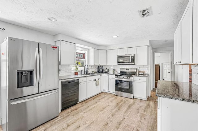 5102 MOELLER AVENUE, Sarasota, FL 34233