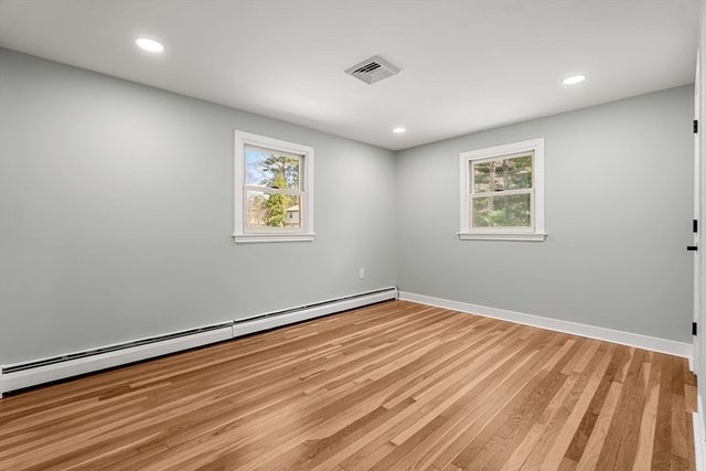 83 Thurlow St, Georgetown, MA 01833