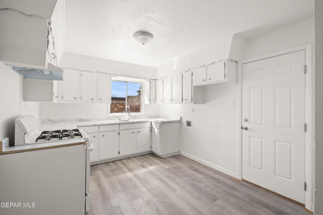 5204 ANTONIO Avenue, El Paso, TX 79924