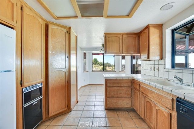 2929 Snow Line, Pinon Hills, CA 92372