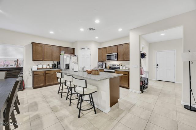 17848 W Getty Drive, Goodyear, AZ 85338