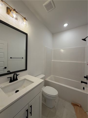 33 Bedford Lane, Bella Vista, AR 72714