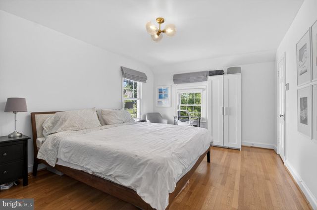 5028 MASSACHUSETTS AVE NW, Washington, DC 20016