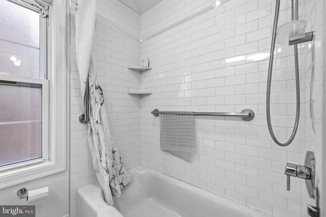 5028 MASSACHUSETTS AVE NW, Washington, DC 20016