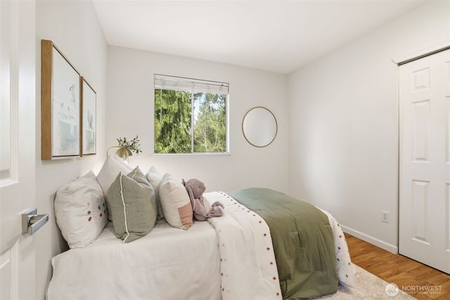 23928 SE 42nd Place, Sammamish, WA 98029