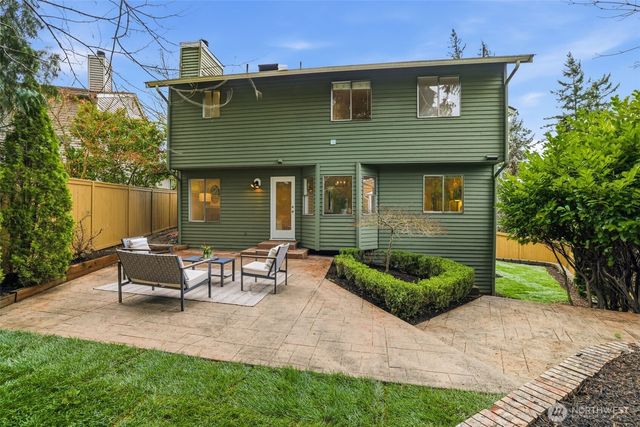 23928 SE 42nd Place, Sammamish, WA 98029