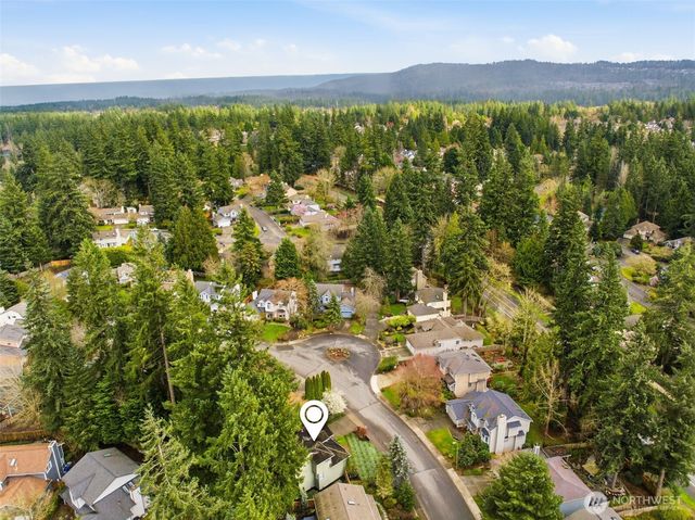 23928 SE 42nd Place, Sammamish, WA 98029