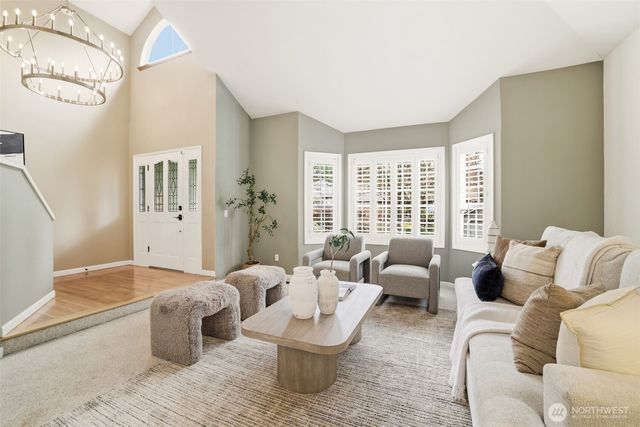 23928 SE 42nd Place, Sammamish, WA 98029