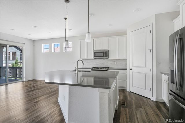 8595 S Quemoy Street, Aurora, CO 80016