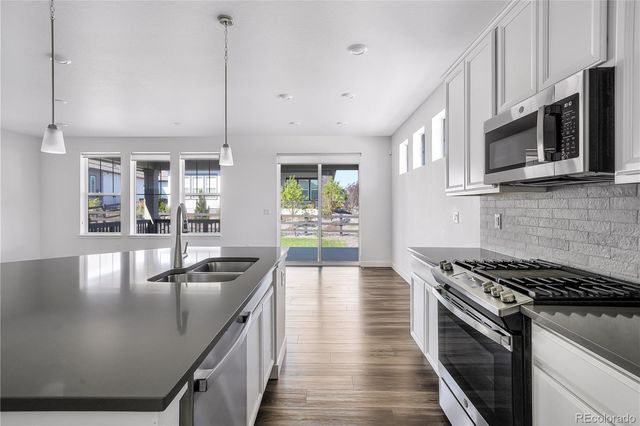8595 S Quemoy Street, Aurora, CO 80016