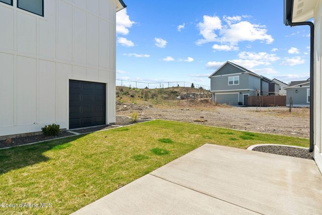 3494 N Blaze Loop, Post Falls, ID 83854
