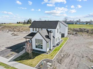 3494 N Blaze Loop, Post Falls, ID 83854