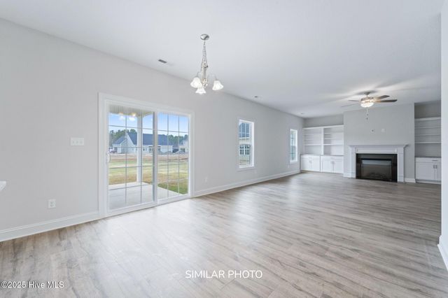 800 Maritime Way, Jacksonville, NC 28546