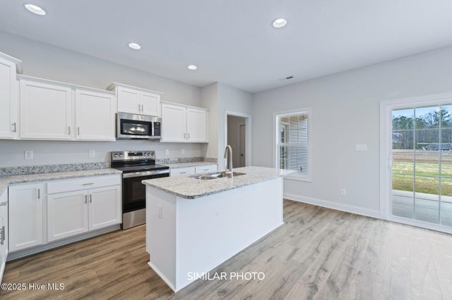 800 Maritime Way, Jacksonville, NC 28546