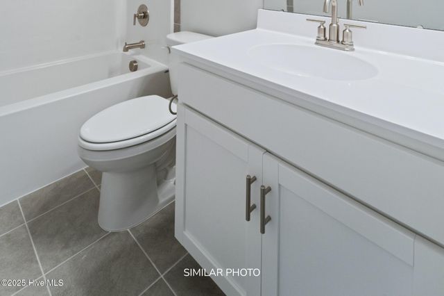 800 Maritime Way, Jacksonville, NC 28546