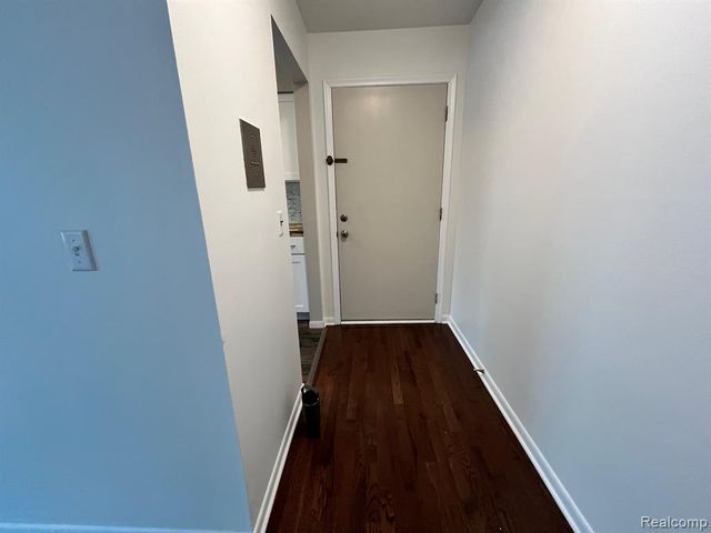 23025 Liberty Street 13, Saint Clair Shores, MI 48080