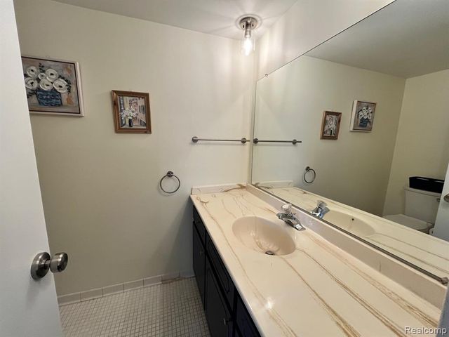 23025 Liberty Street 13, Saint Clair Shores, MI 48080