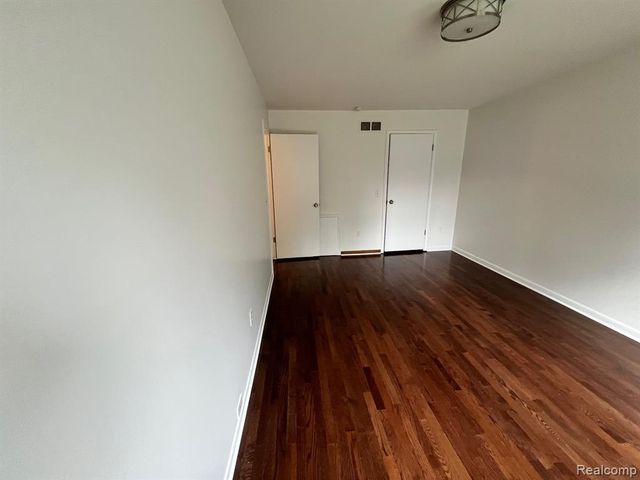 23025 Liberty Street 13, Saint Clair Shores, MI 48080