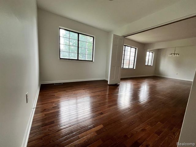 23025 Liberty Street 13, Saint Clair Shores, MI 48080