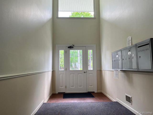23025 Liberty Street 13, Saint Clair Shores, MI 48080