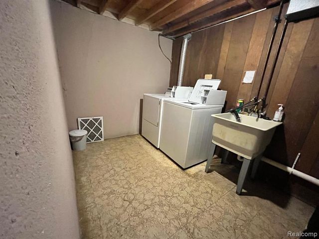 23025 Liberty Street 13, Saint Clair Shores, MI 48080