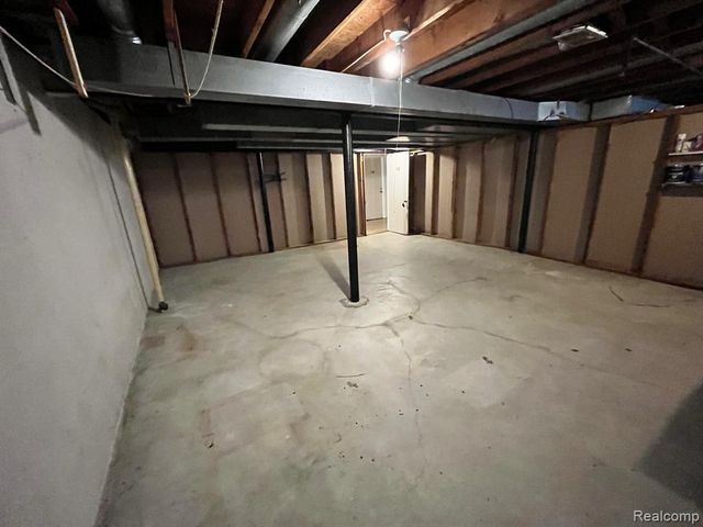 23025 Liberty Street 13, Saint Clair Shores, MI 48080