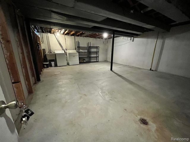 23025 Liberty Street 13, Saint Clair Shores, MI 48080