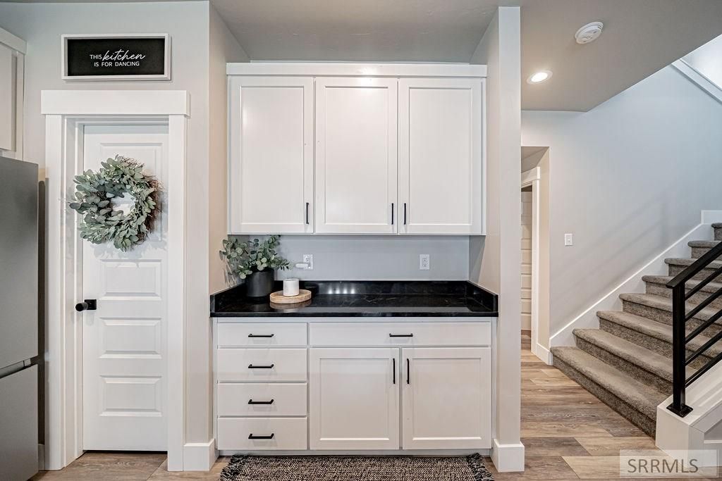 Image 10 of property listing at 2926 Sunburst Drive, Ammon, ID 83406