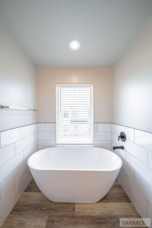 Image 20 of property listing at 2926 Sunburst Drive, Ammon, ID 83406